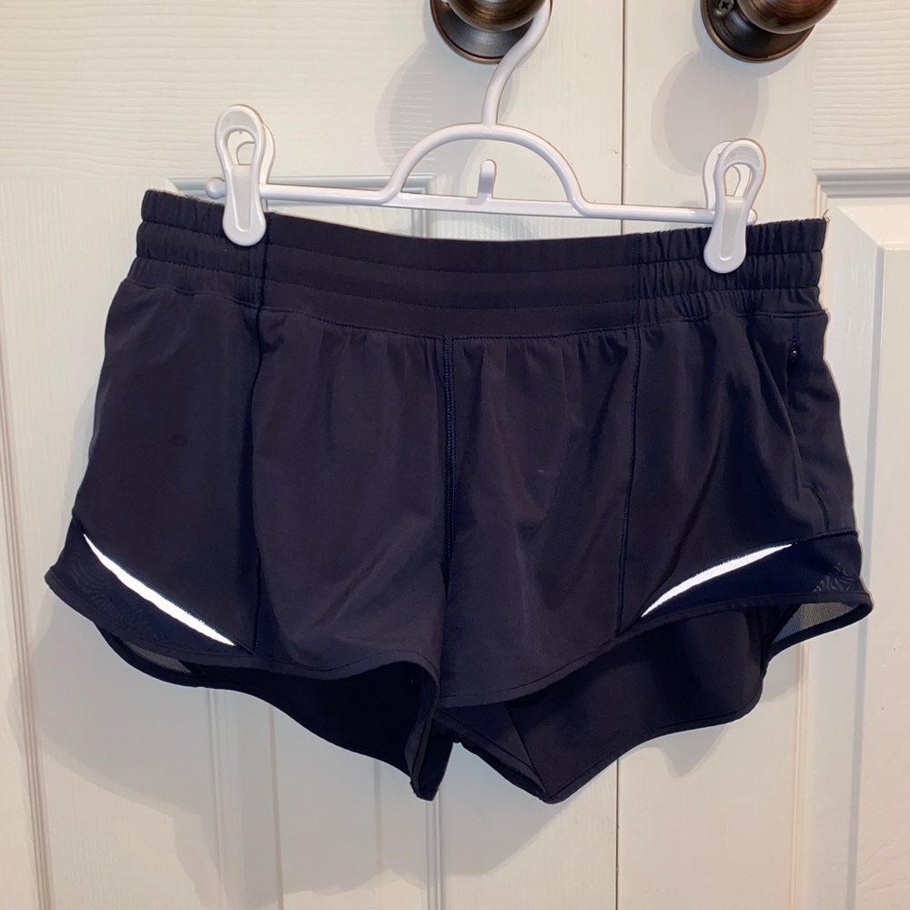 Lululemon Hotty Hot 2.5 Inch Shorts in True Navy